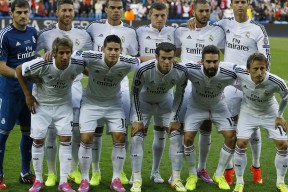 fifa-十载戎马终迎巅峰，Doinb老将回春引爆SKT球迷狂欢
